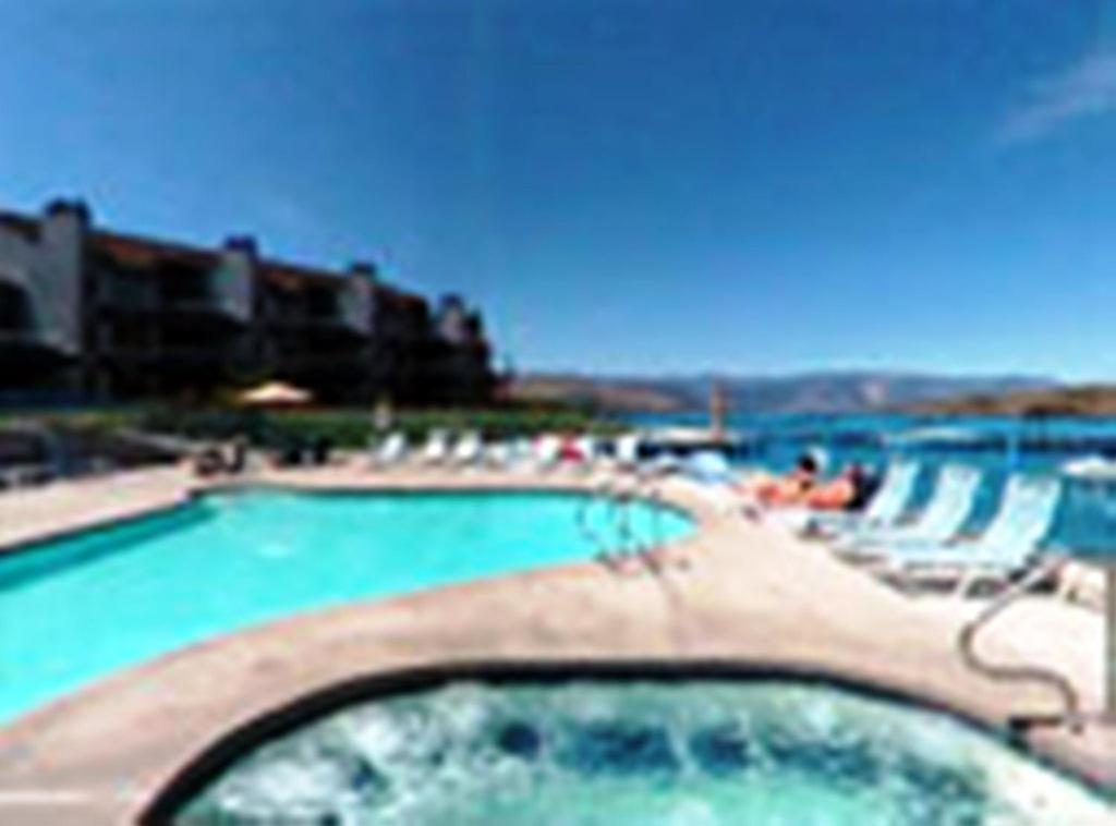 Petersons Waterfront Appartement Chelan Buitenkant foto